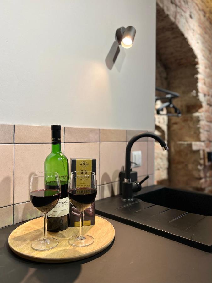 Pudrowy Apartament Old Town Design Stary Toruń Esterno foto